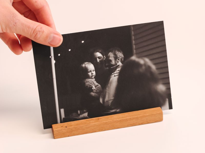 Tabletop Photo Holder